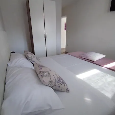 Kulin 2 Apartman Kastela